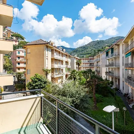 Joivy Chic Flat With Balcony Rapallo