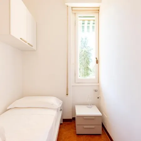 Joivy Chic Flat With Balcony *