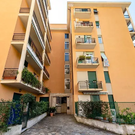 Apartament Joivy Chic Flat With Balcony *