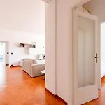 Joivy Chic Flat With Balcony *