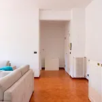 Apartmán Joivy Chic Flat With Balcony *