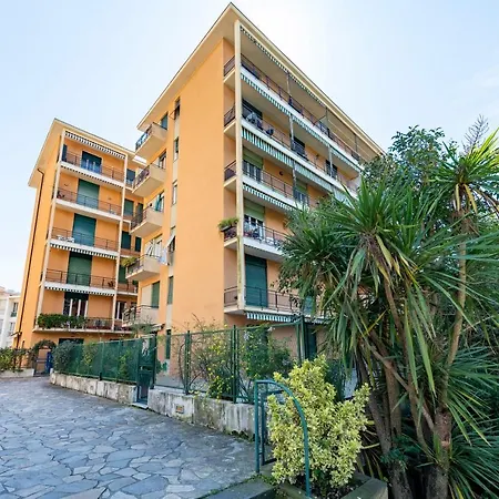Joivy Chic Flat With Balcony Apartman