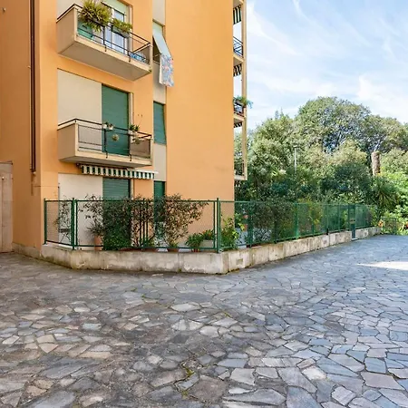 Joivy Chic Flat With Balcony Apartman *