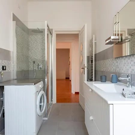 Joivy Chic Flat With Balcony Apartman *